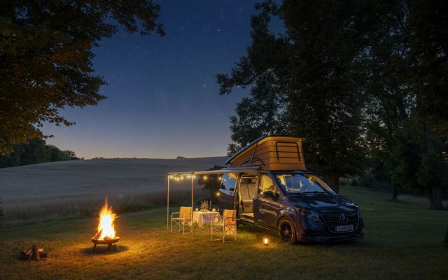 Le nouveau Mercedes-Benz Marco Polo 2026, camping-car compact avec son toit relevable en aluminium